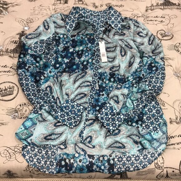 Elie Tahari Printed Silk Button-Down Top - Picture 5 of 8